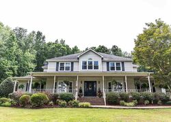 Pre-foreclosure in  Cherry Wood Rd Hartselle, AL 35640