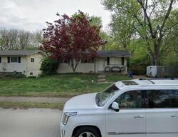 Pre-foreclosure in  Pardee Ln Saint Louis, MO 63126