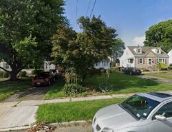 Pre-foreclosure in  Gedney Rd Trenton, NJ 08648