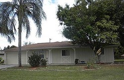 Pre-foreclosure in  SE SANTA BARBARA PL Cape Coral, FL 33990