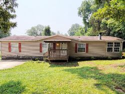  9th Ave Nw, Winchester TN