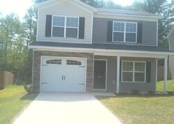 Pre-foreclosure in  Whispering Oak Cir Chapin, SC 29036
