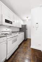 Pre-foreclosure in  W 18th St k New York, NY 10011