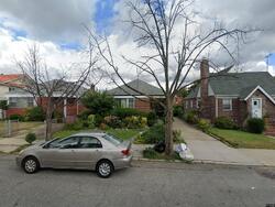 Pre-foreclosure in  193rd St Fresh Meadows, NY 11365