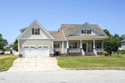 Pre-foreclosure in  Hill Row Ln Clayton, NC 27527