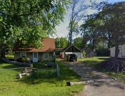 Pre-foreclosure in  Saint John Ave Niles, OH 44446