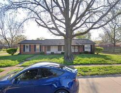 Pre-foreclosure in  Wellington Dr Florissant, MO 63033