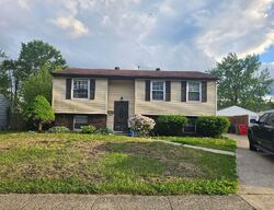 Pre-foreclosure in  Brunswick Dr Grove City, OH 43123