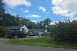 Pre-foreclosure in  Denies St Burton, MI 48509
