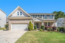Pre-foreclosure in  Floating Leaf Way Dallas, GA 30132