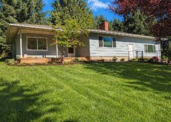 Pre-foreclosure in  Hillside Dr Cottage Grove, OR 97424