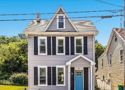  N Broad St, Waynesboro PA