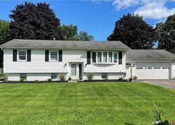 Pre-foreclosure in  Pepper Ave Rome, NY 13440