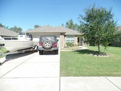 Pre-foreclosure in  Creekside Ct Hitchcock, TX 77563