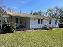  Dawson St, Eutawville SC