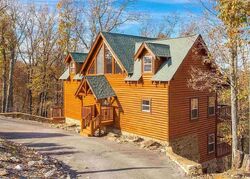 Pre-foreclosure in  Cloud View Dr Sevierville, TN 37862
