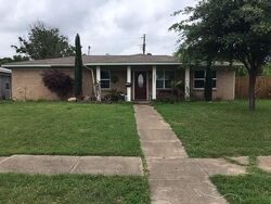  Linwood Ln, Irving TX