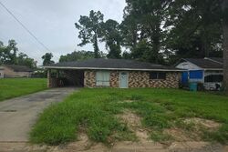 Pre-foreclosure in  Laurel St Opelousas, LA 70570