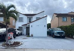 Pre-foreclosure in  Sw 151st Ave Miami, FL 33193