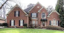 Pre-foreclosure in  Downington Pl Nw Acworth, GA 30101