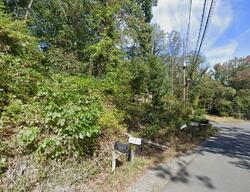 Pre-foreclosure in  Youngs Dr Haymarket, VA 20169