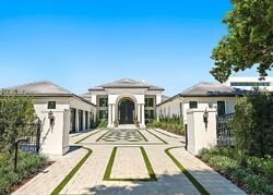 Pre-foreclosure in  Eagle Dr Jupiter, FL 33477
