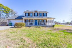  Lake Shore Dr, Chatsworth GA