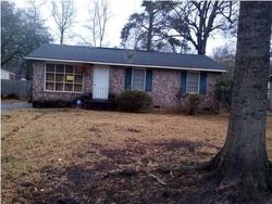 Pre-foreclosure in  BELKNAP RD Goose Creek, SC 29445