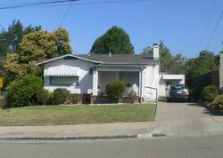 Pre-foreclosure in  107TH AVE Oakland, CA 94605