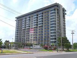  S Riverside Dr B, Memphis TN