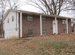 Pre-foreclosure in  ELBLE ST Alton, IL 62002