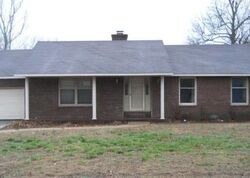 Pre-foreclosure in  CLARA DR Sikeston, MO 63801