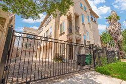 Pre-foreclosure in  OAKDALE ST Houston, TX 77004