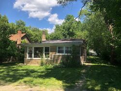  S Prairie Ave, Riverdale IL