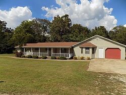 Pre-foreclosure in  COUNTY ROAD 236 Town Creek, AL 35672