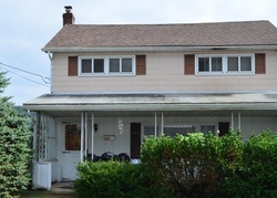  W Garibaldi Ave, Nesquehoning PA