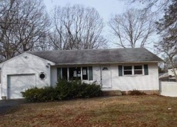 Pre-foreclosure in  EXPRESS DR N Ronkonkoma, NY 11779