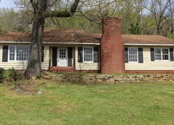 Pre-foreclosure in  PARK AVE Oneonta, AL 35121