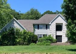 Pre-foreclosure in  LONS LN Jackson, NJ 08527