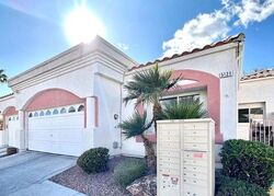 Pre-foreclosure in  BRIAR MEADOW WAY Las Vegas, NV 89118