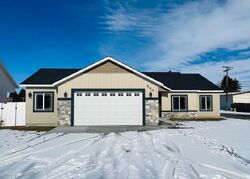 Pre-foreclosure in  W 24TH ST Burley, ID 83318