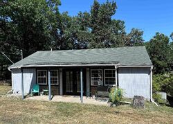 Pre-foreclosure in  ROUND HOUSE AVE Lincoln, MO 65338