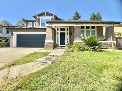 Pre-foreclosure in  E Park Dr Elk Grove, CA 95624