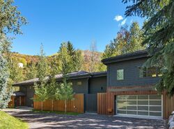 Pre-foreclosure in  Red Butte Dr Aspen, CO 81611