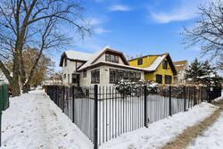 Pre-foreclosure in  N Laramie Ave Chicago, IL 60651