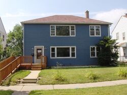 Pre-foreclosure in  W FLORIST AVE Milwaukee, WI 53209