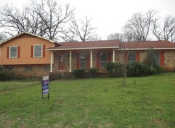 Pre-foreclosure in  INWOOD DR Palestine, TX 75801