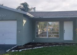 Pre-foreclosure in  NW 32ND MNR Fort Lauderdale, FL 33323