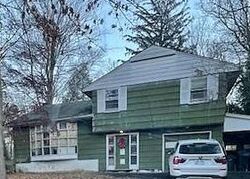 Pre-foreclosure in  DAKOTA ST Palisades, NY 10964