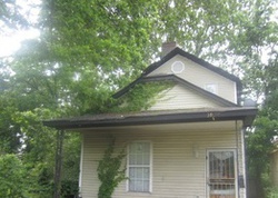 Short-sale Listing in LUCY AVE MEMPHIS, TN 38106